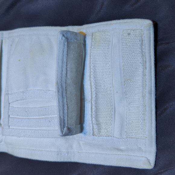 Kids Classic White Vans with Checkered Wallet - Picture 9 of 10